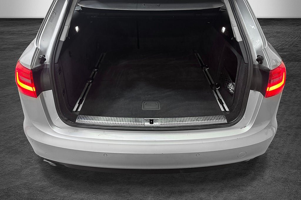Vehicle Image 15
