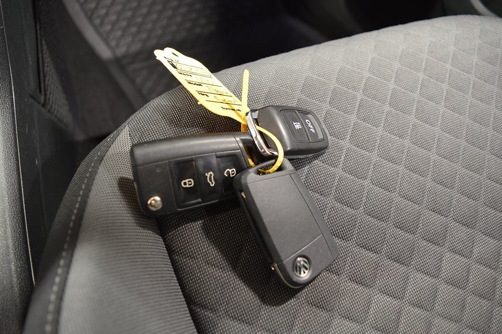 Vehicle Image 32