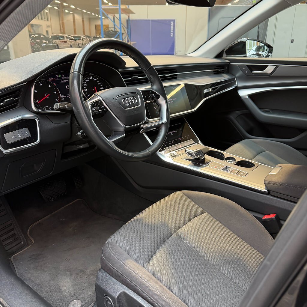 Vehicle Image 7