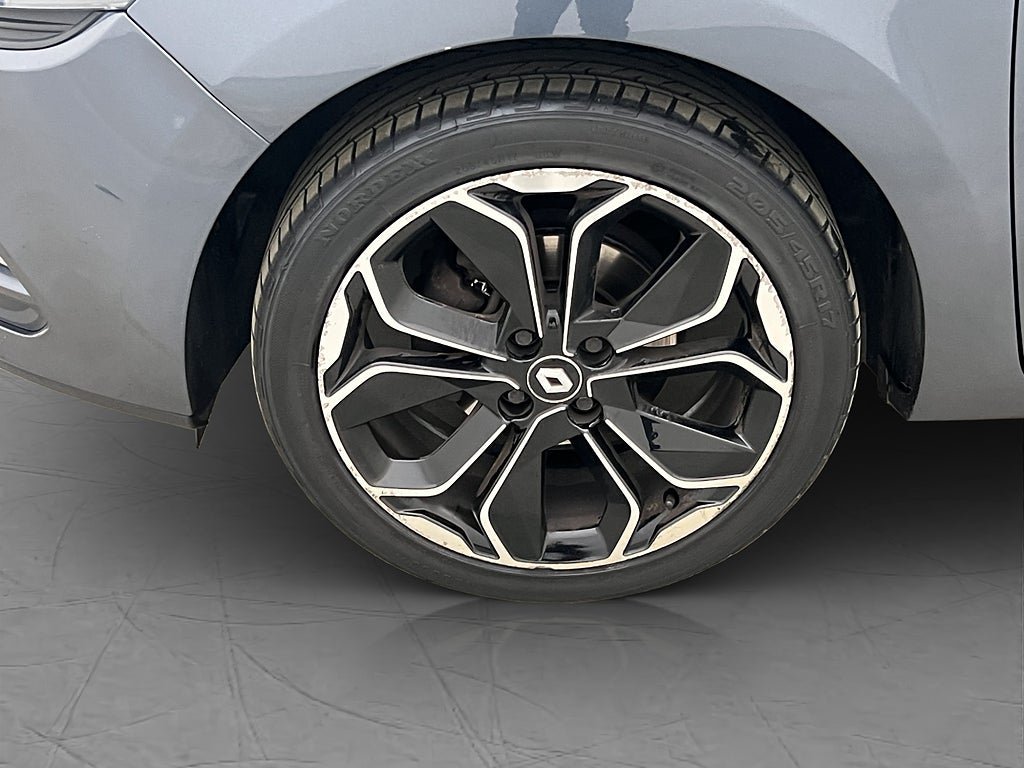 Vehicle Image 23