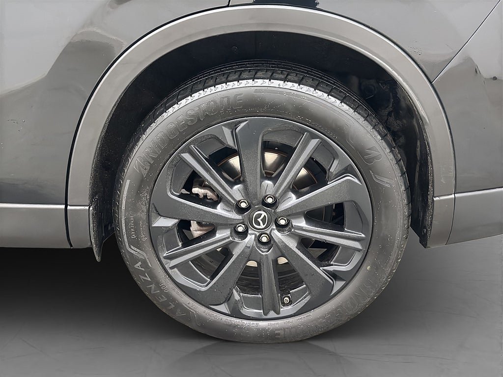 Vehicle Image 35