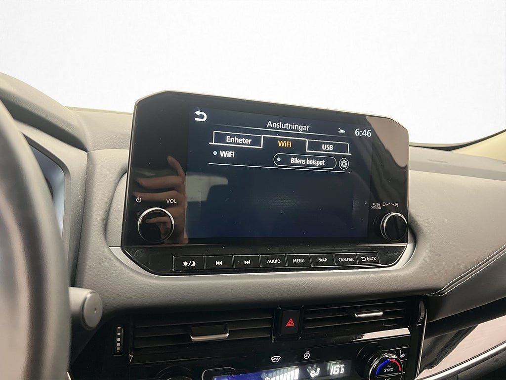 Vehicle Image 21