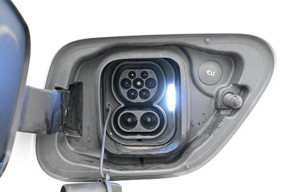 Vehicle Image 24