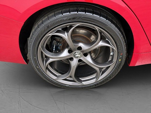 Vehicle Image 37
