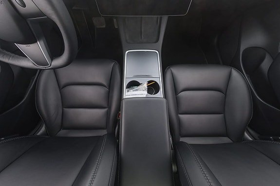 Vehicle Image 18