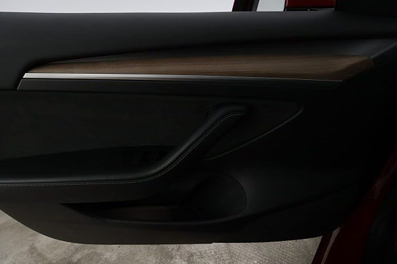 Vehicle Image 28