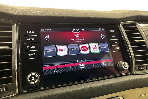 Vehicle Image 15