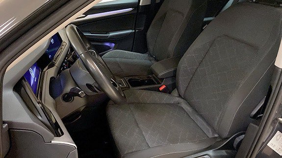 Vehicle Image 8