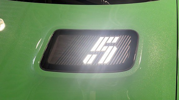 Vehicle Image 23