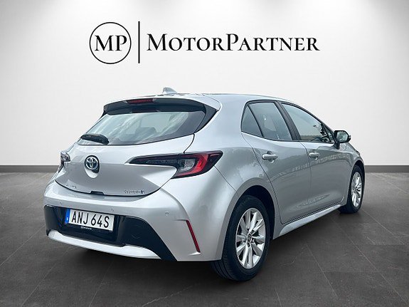Vehicle Image 7