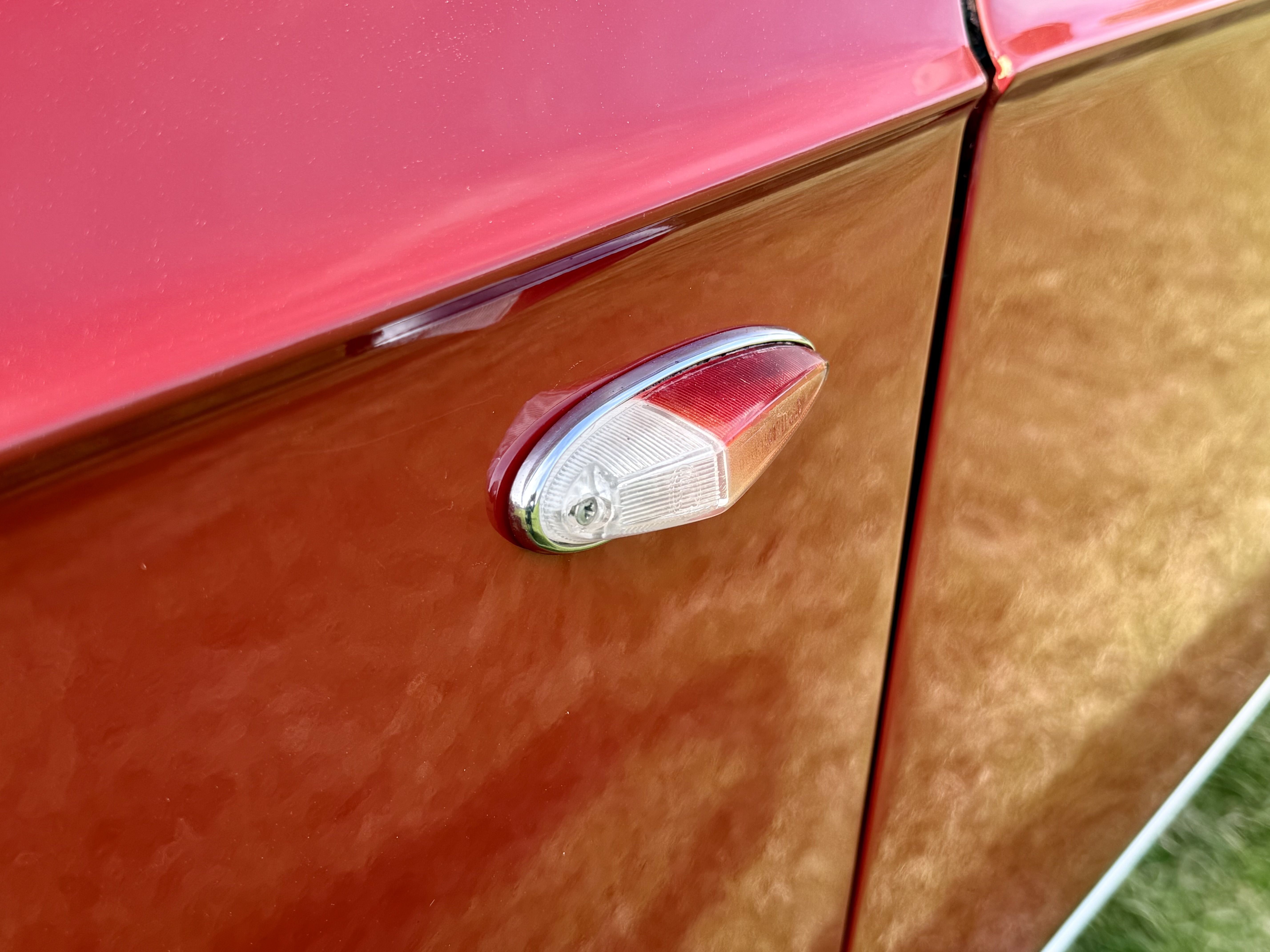 Vehicle Image 100