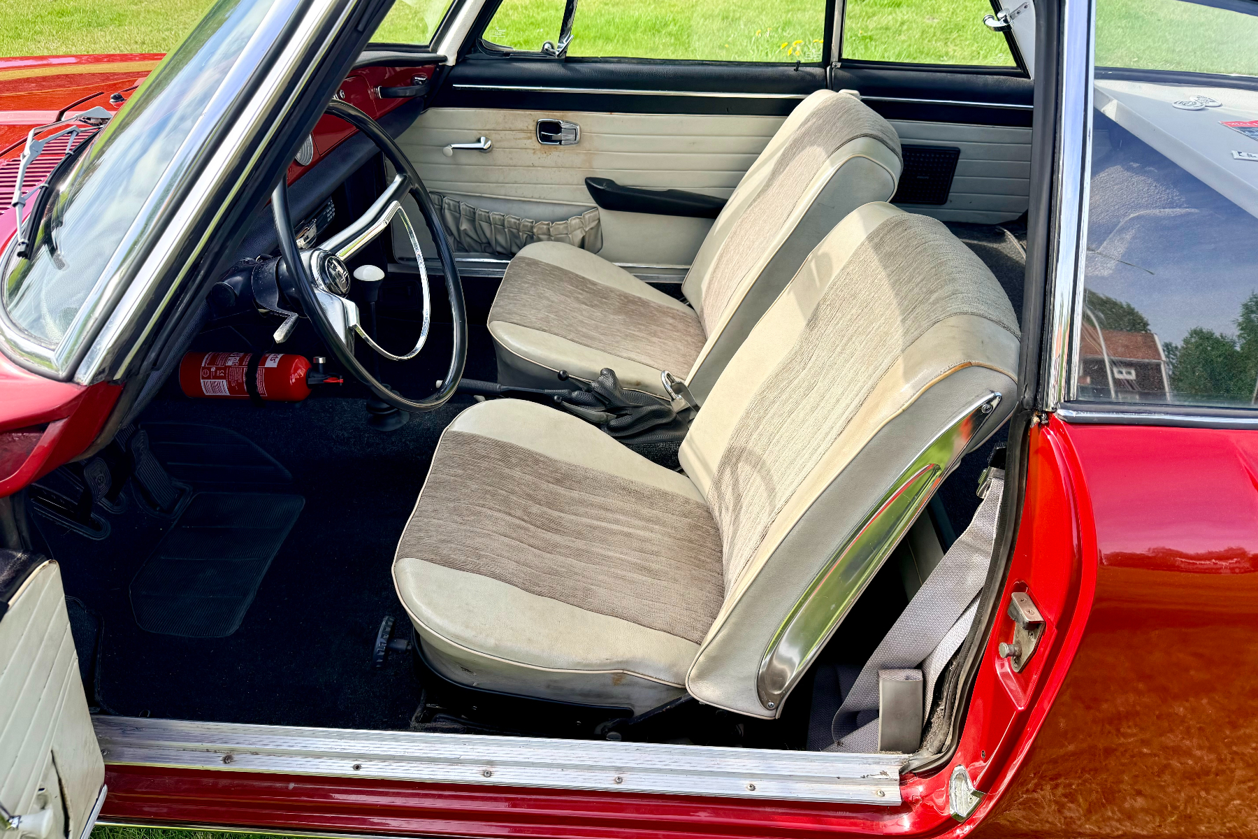 Vehicle Image 101