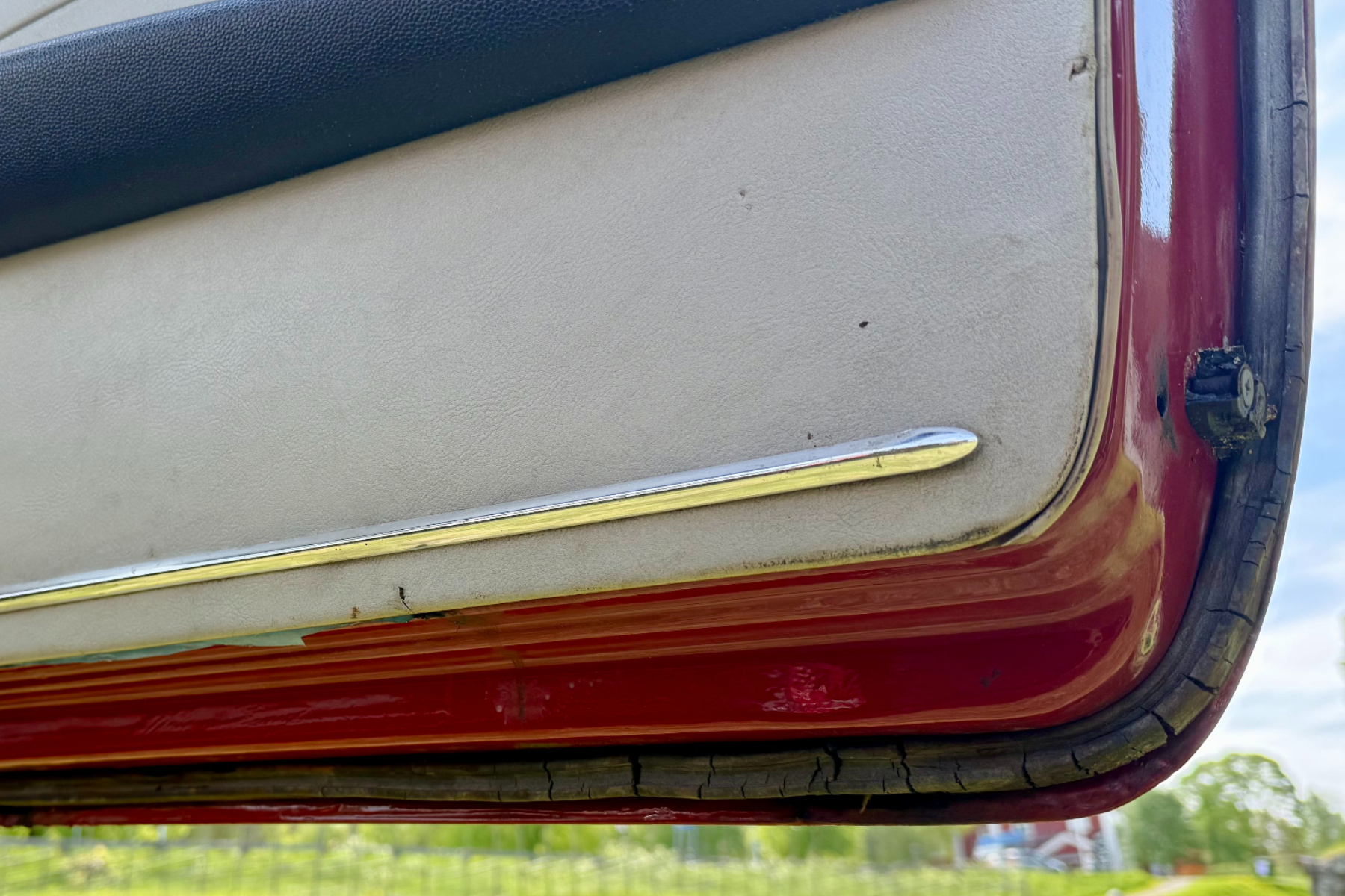 Vehicle Image 102