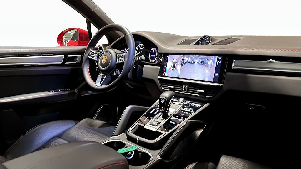 Vehicle Image 12