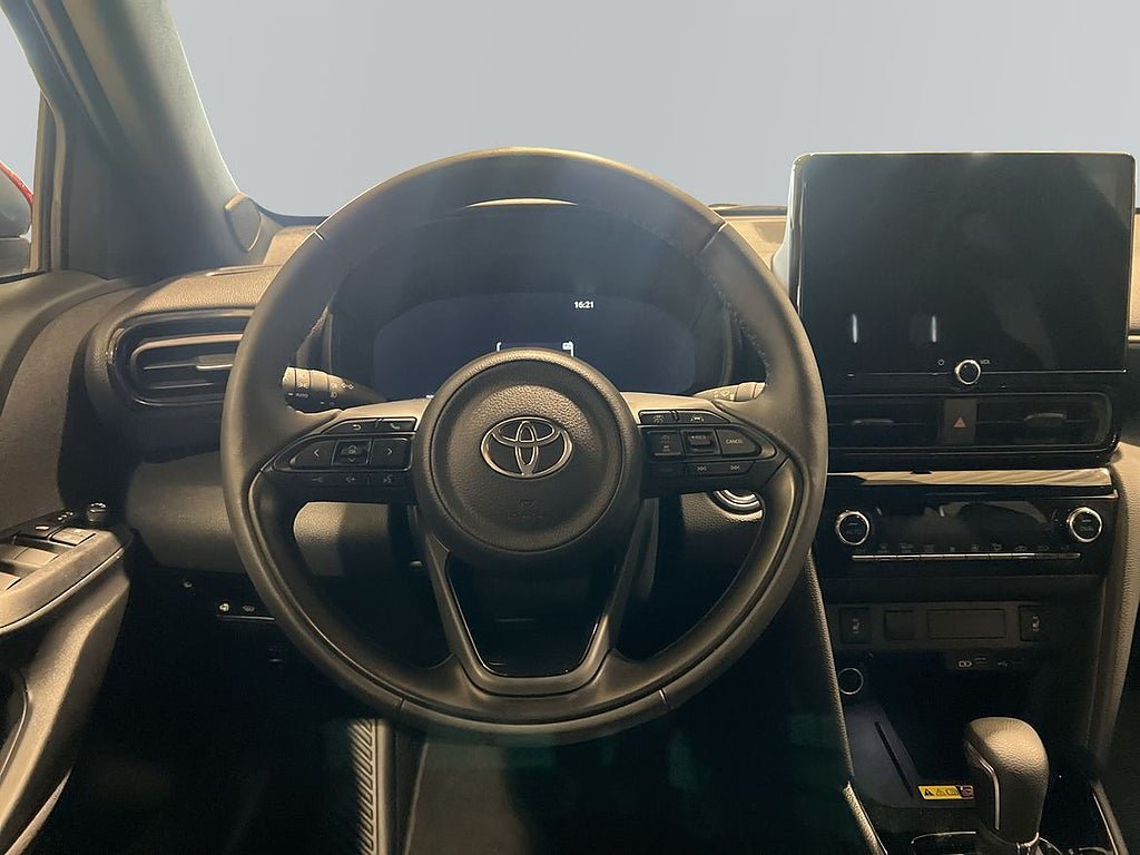 Vehicle Image 9
