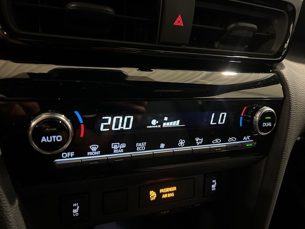 Vehicle Image 26