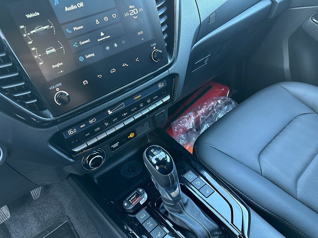 Vehicle Image 7