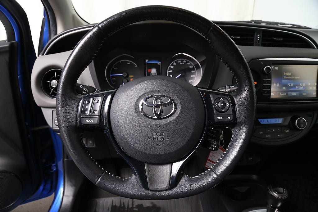 Vehicle Image 19