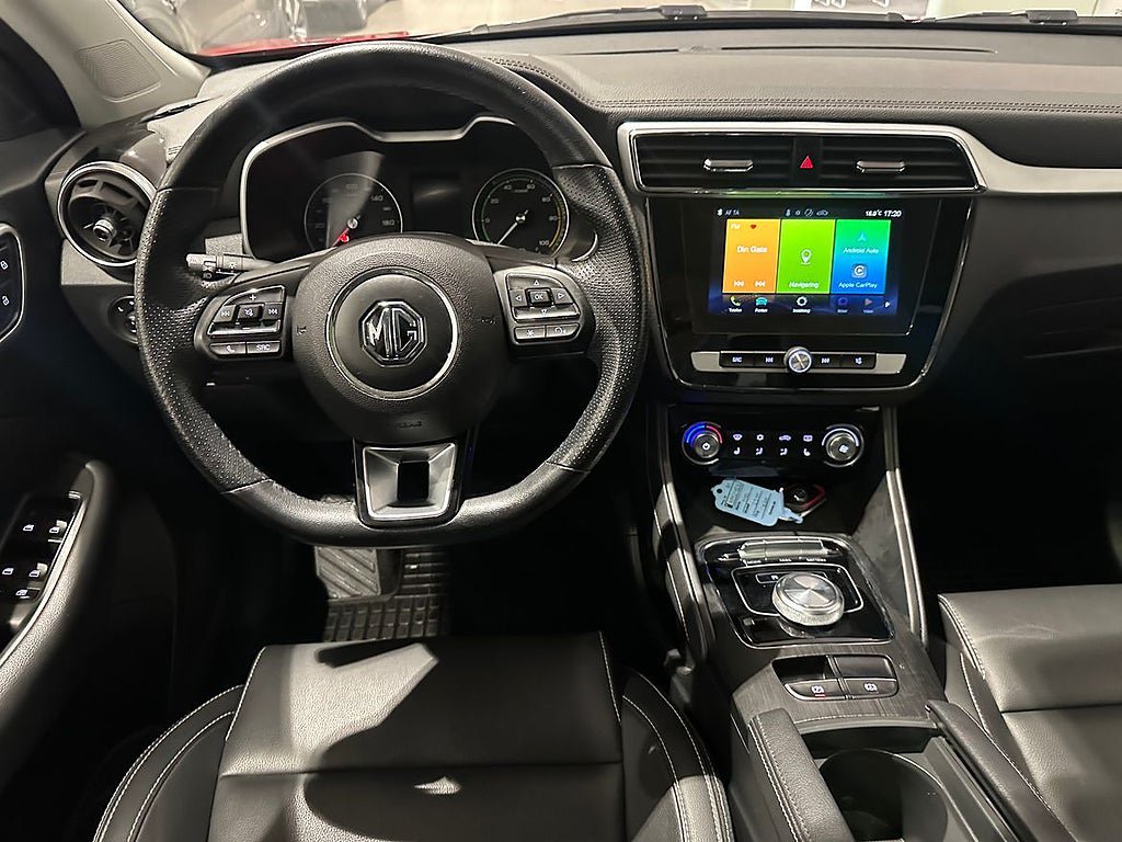 Vehicle Image 11