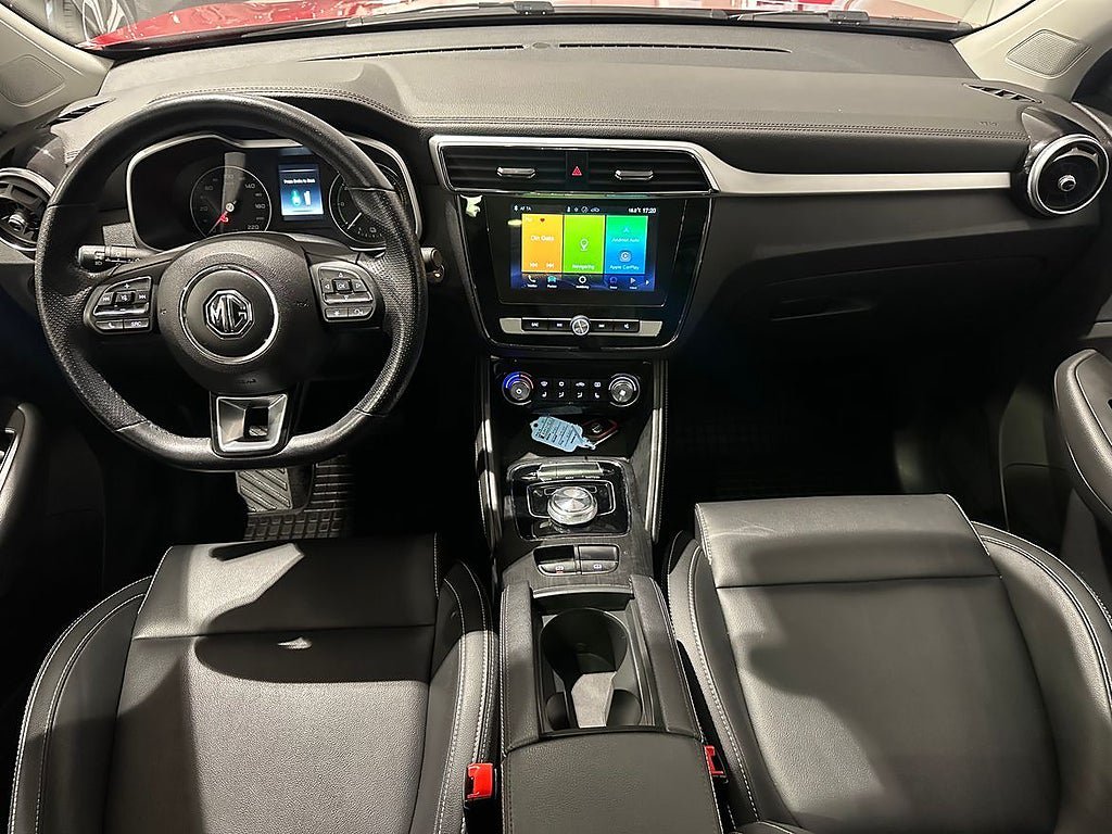 Vehicle Image 12