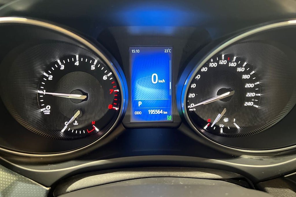 Vehicle Image 16