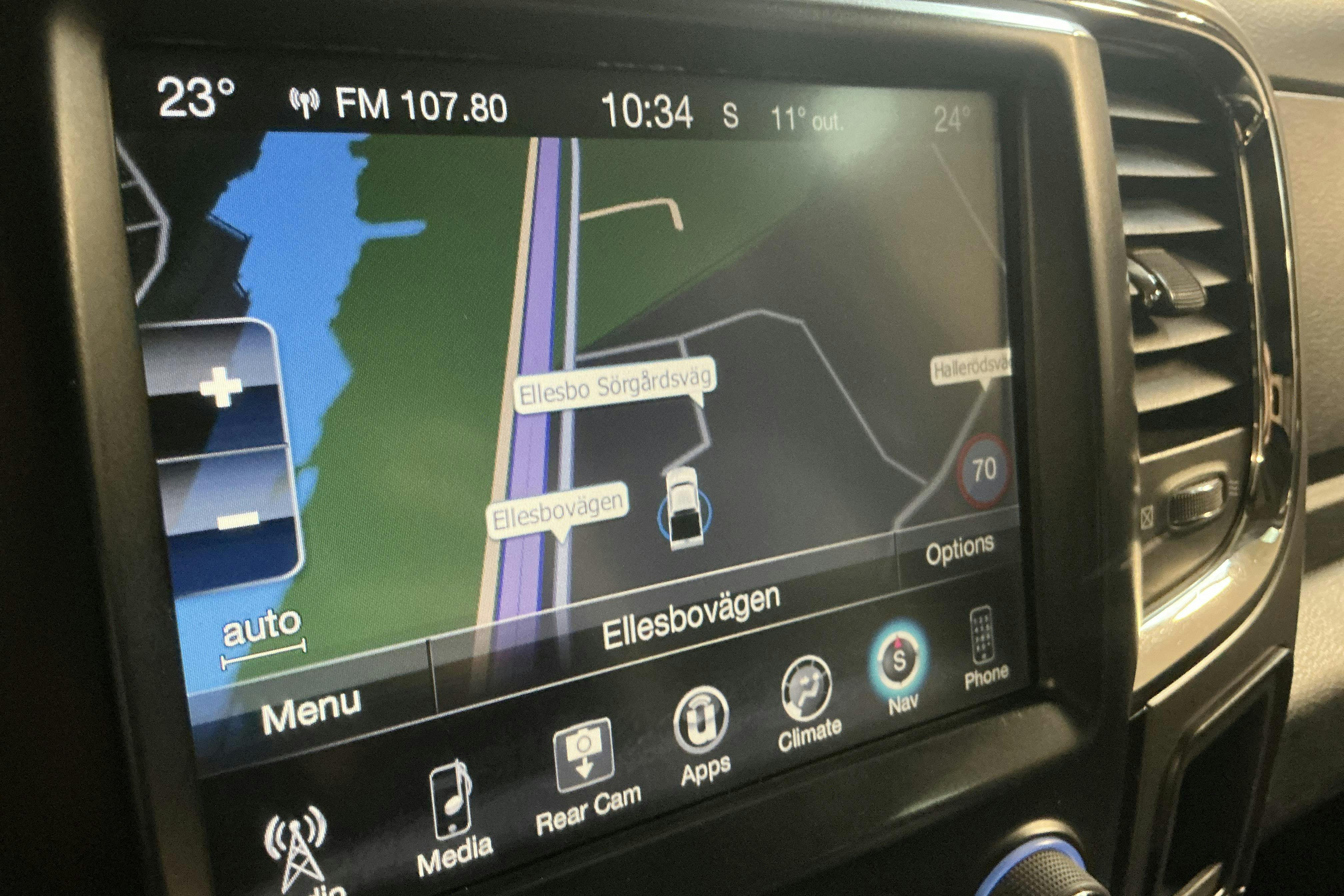 Vehicle Image 10