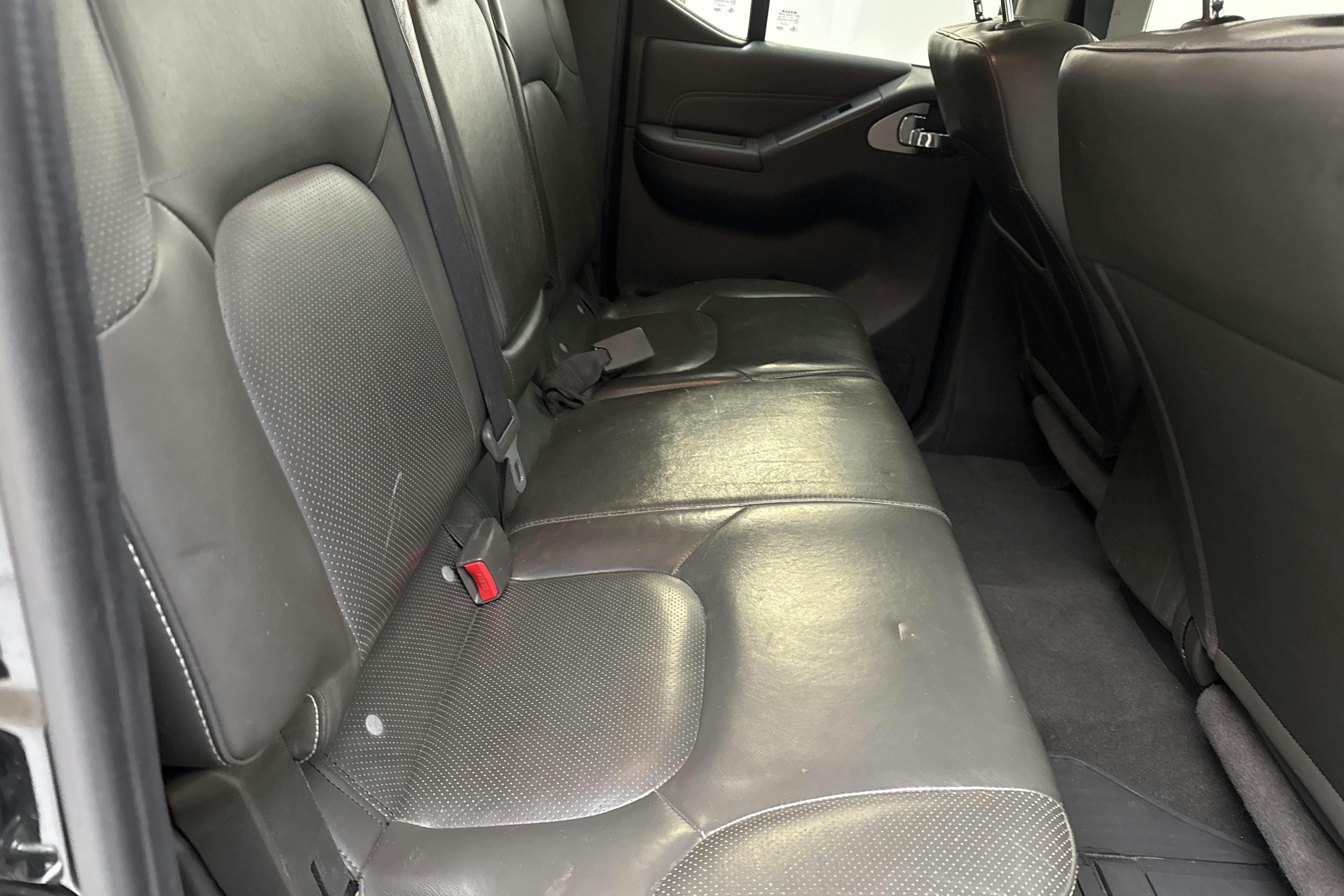 Vehicle Image 8