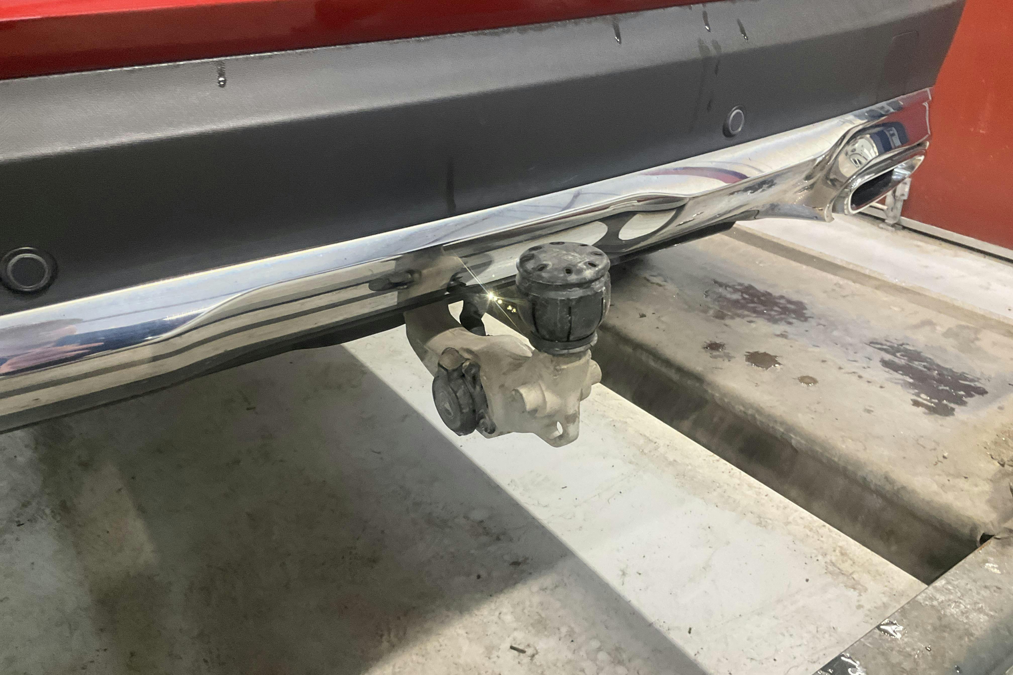 Vehicle Image 13