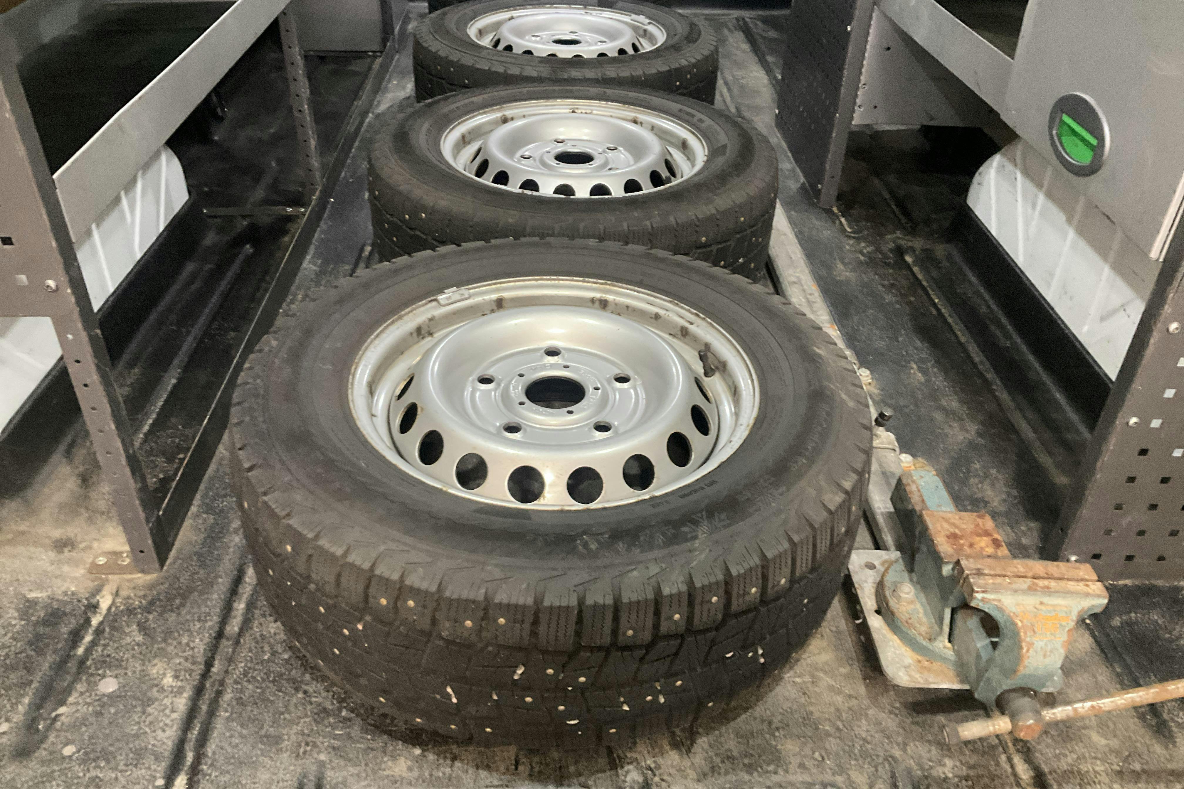 Vehicle Image 11