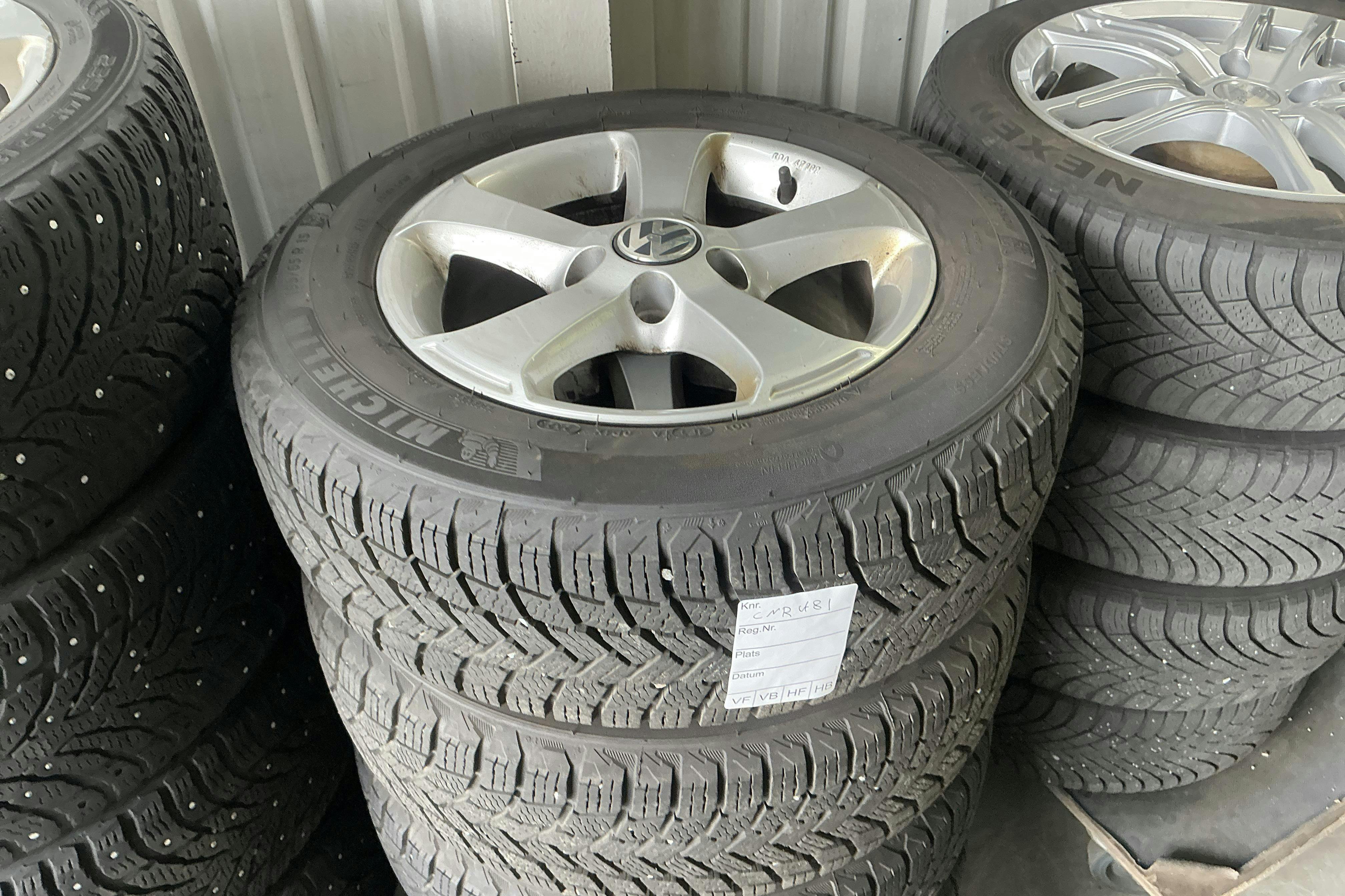 Vehicle Image 11