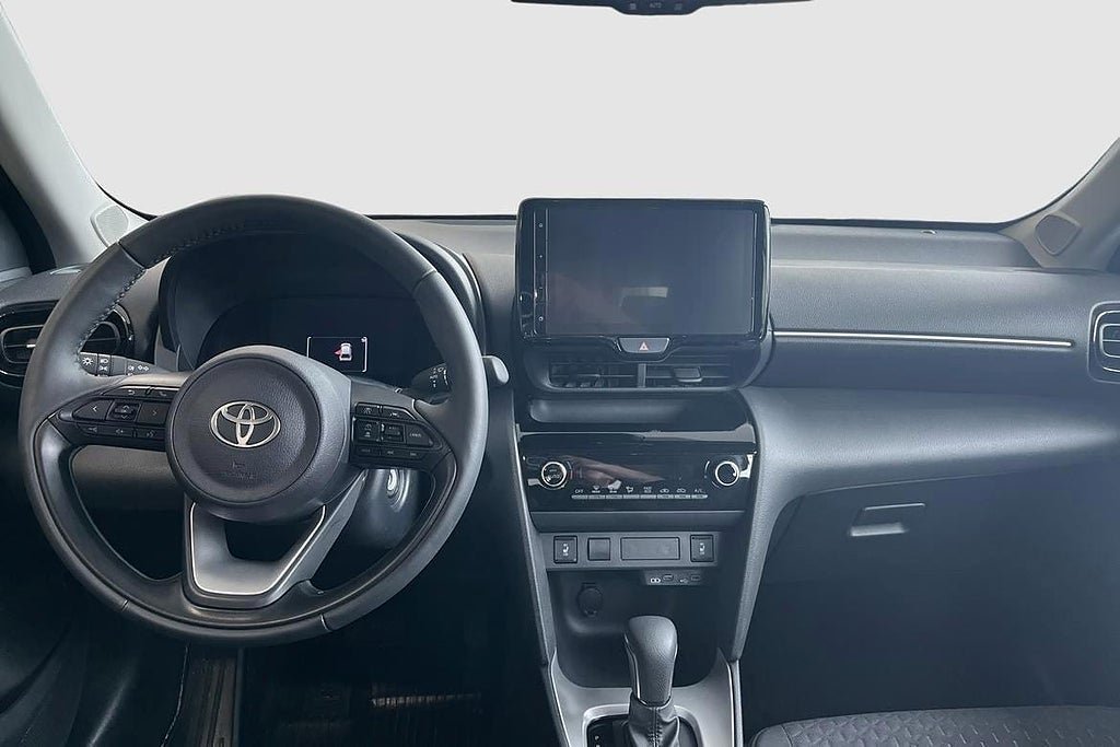 Vehicle Image 10
