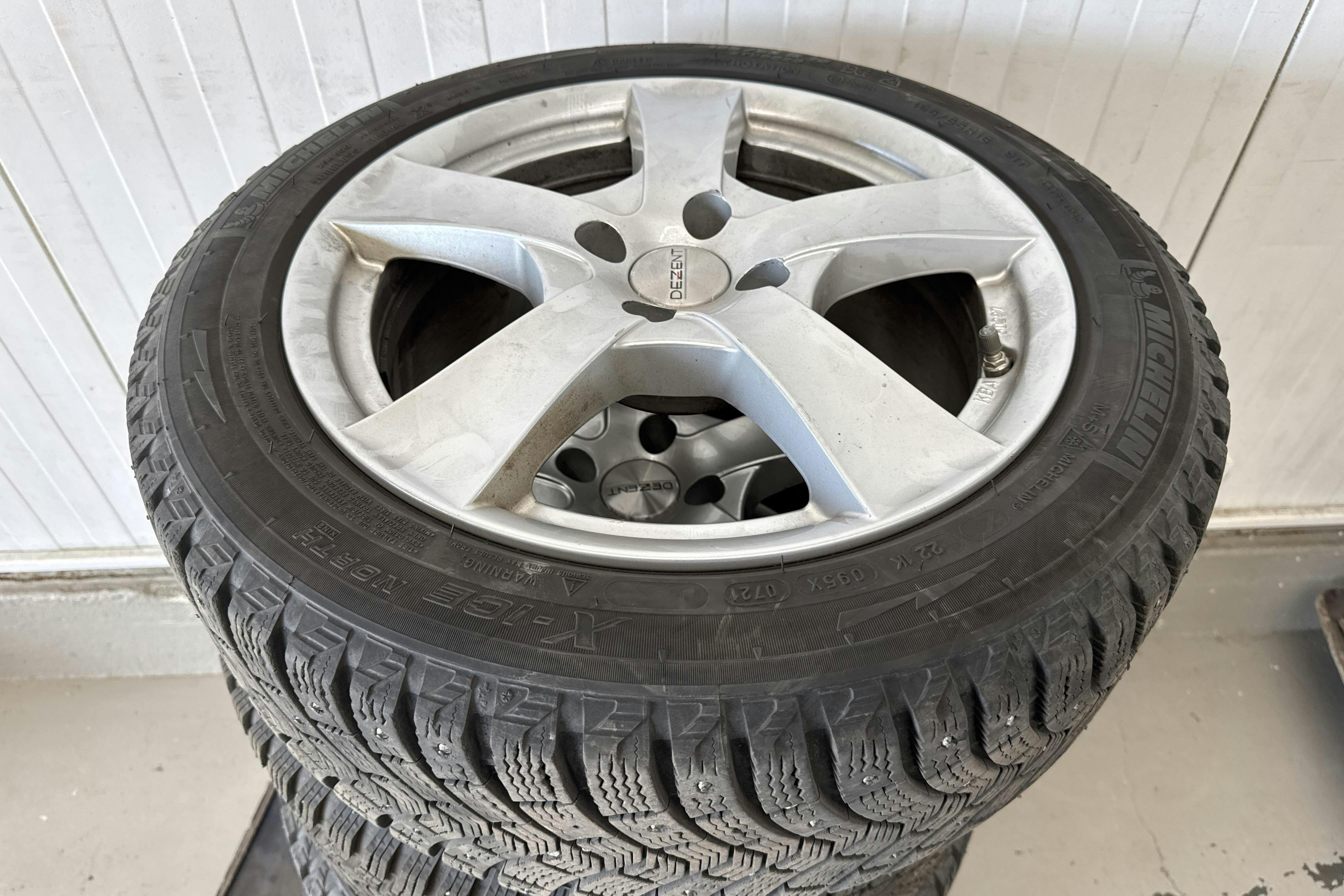 Vehicle Image 14