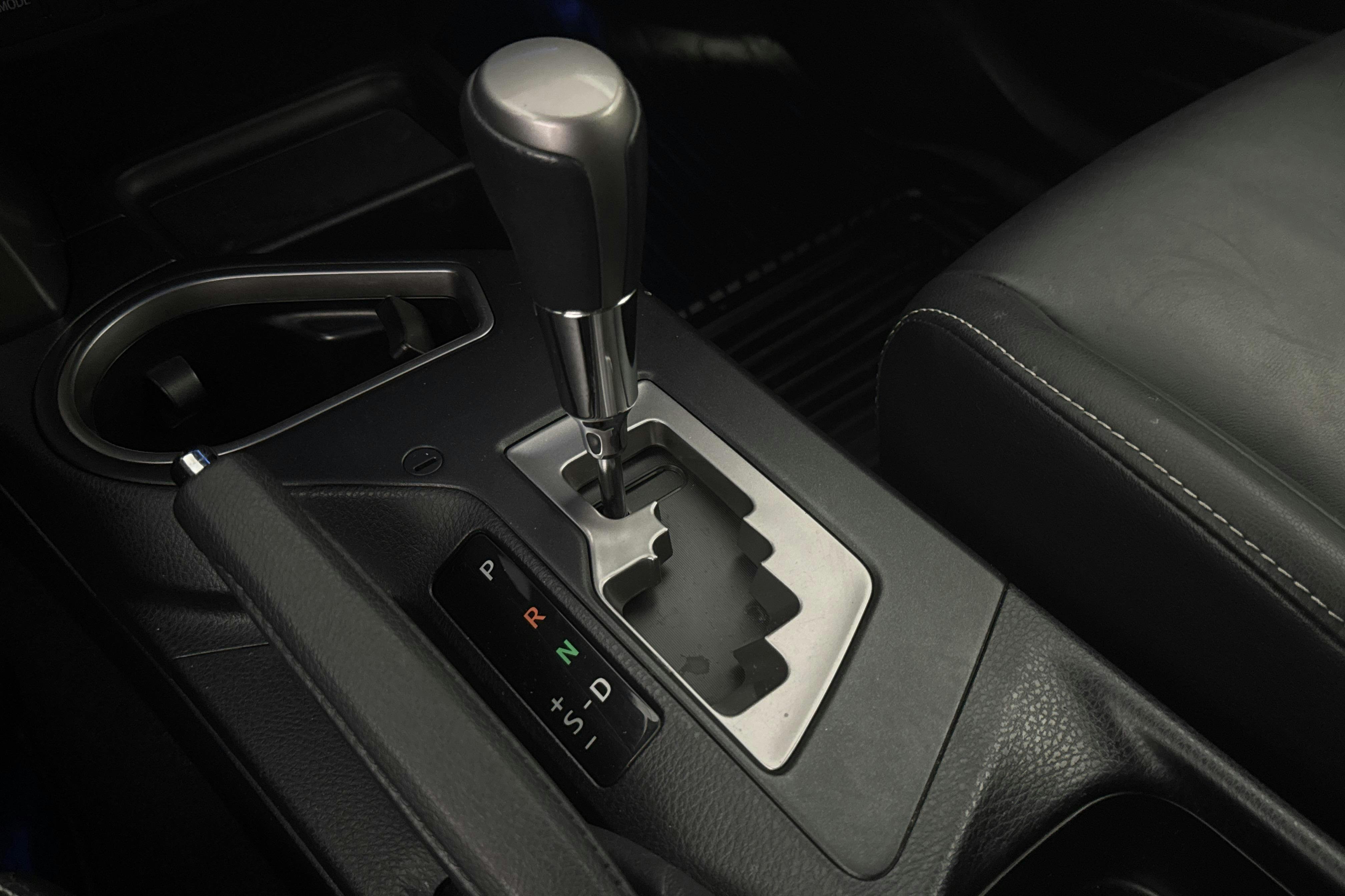 Vehicle Image 14