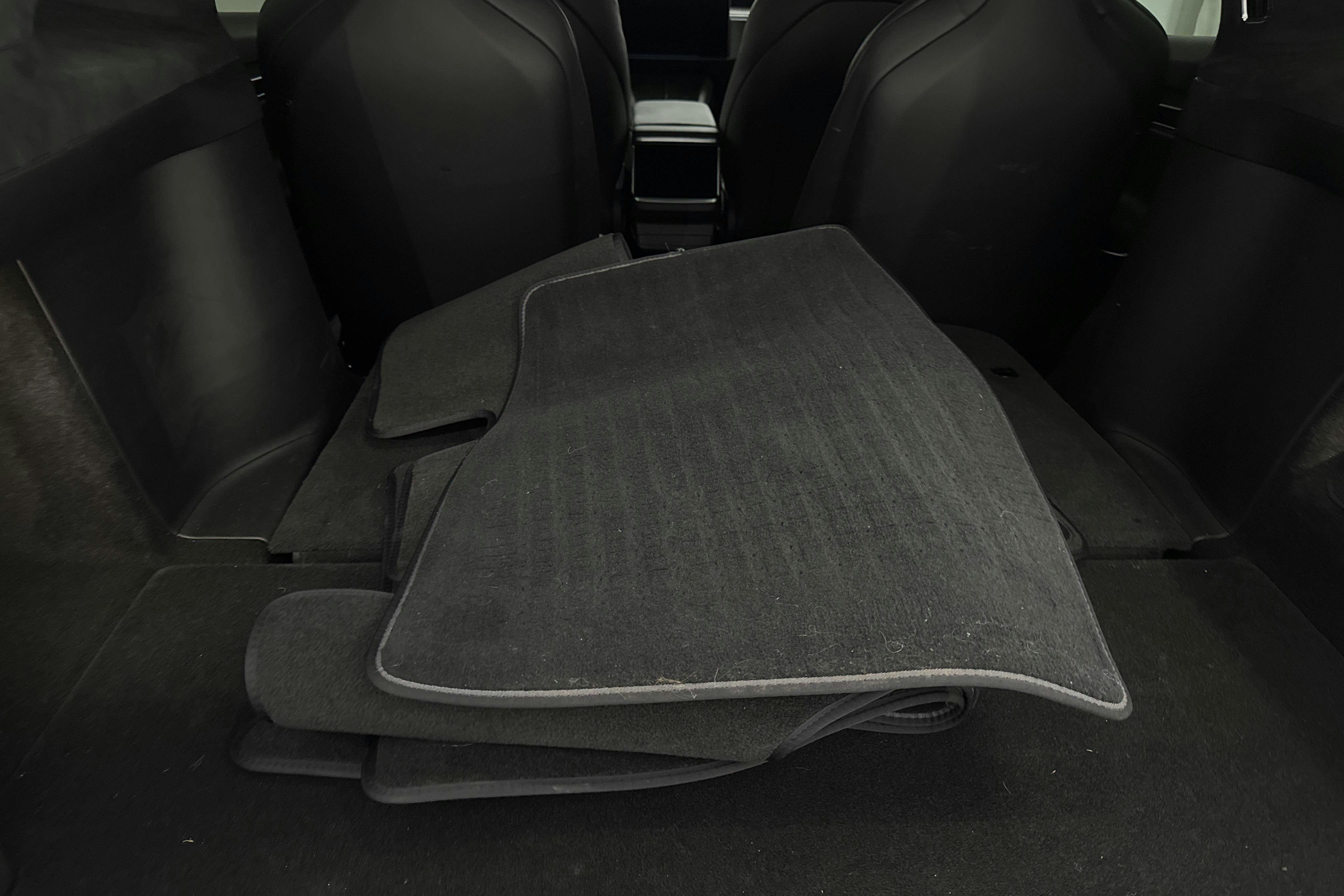 Vehicle Image 22