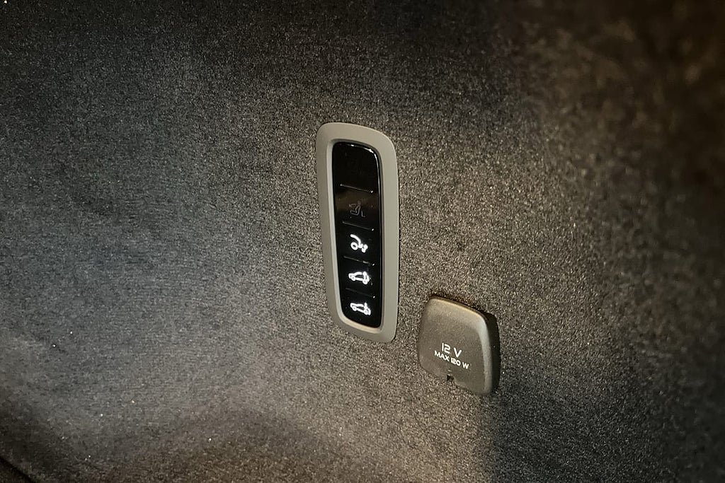 Vehicle Image 24
