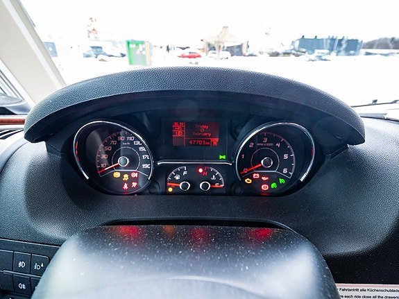 Vehicle Image 26