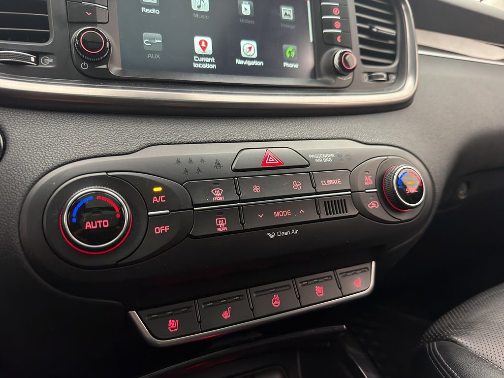 Vehicle Image 26