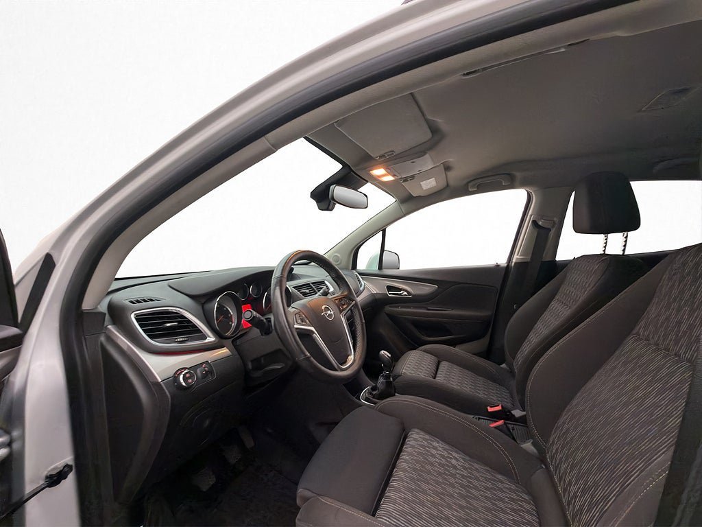 Vehicle Image 12