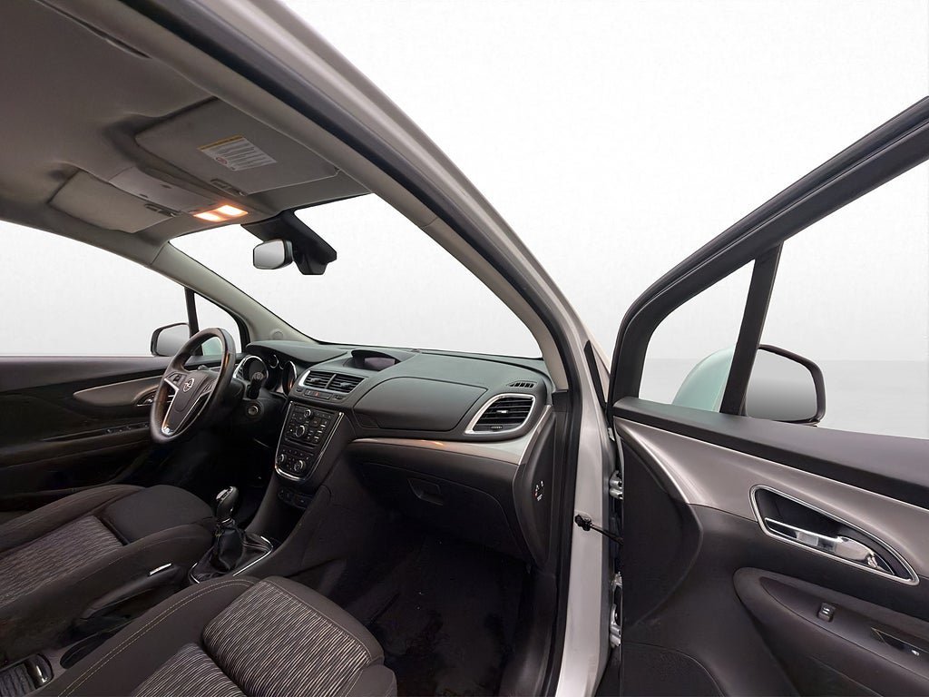 Vehicle Image 21