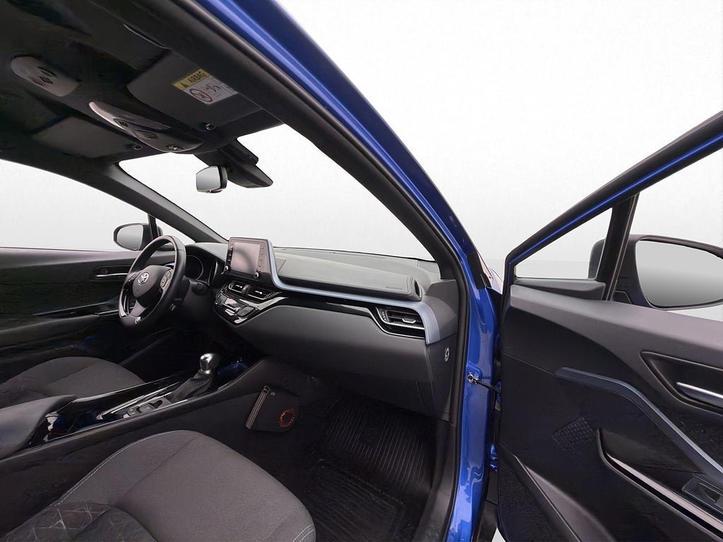 Vehicle Image 23