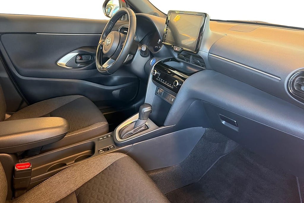 Vehicle Image 7