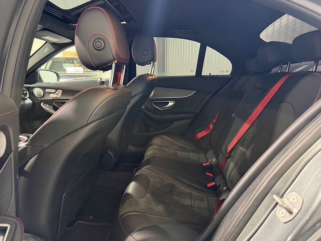 Vehicle Image 19