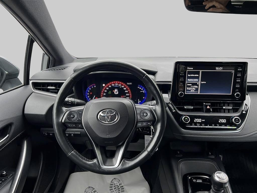 Vehicle Image 9
