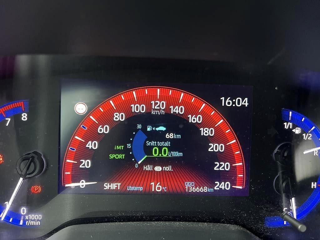 Vehicle Image 15