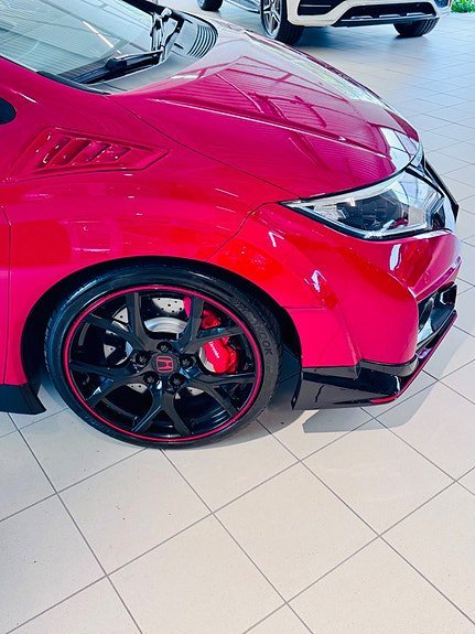 Vehicle Image 16