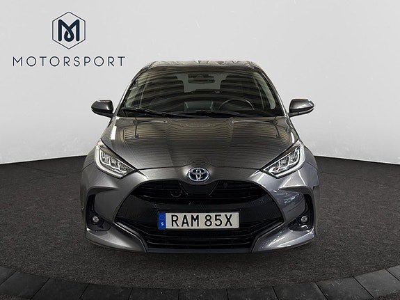 Vehicle Image 10