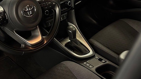 Vehicle Image 19