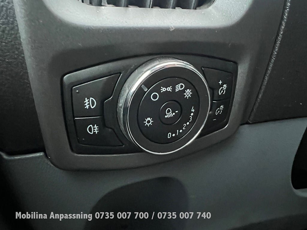 Vehicle Image 24
