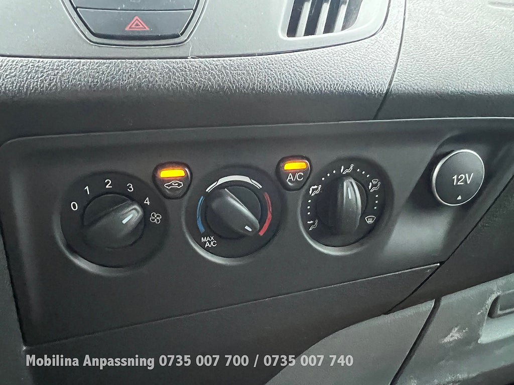 Vehicle Image 27
