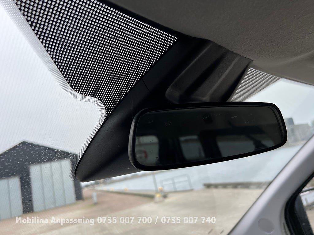 Vehicle Image 29